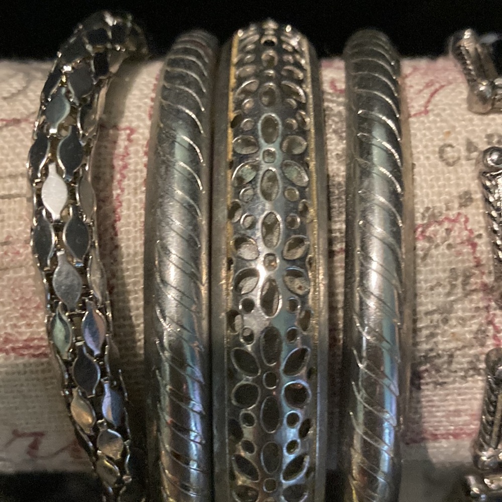 Premier Bracelet - Picture 3 of 7